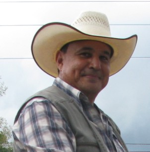 Roberto Acuna Photo 10