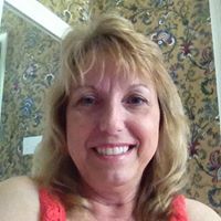 Linda Springer Photo 33