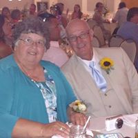 Janet Hendricks Photo 24