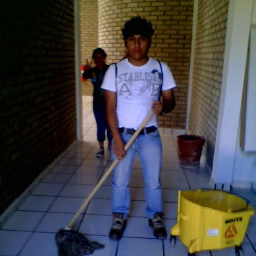 Pedro Mendez Photo 37