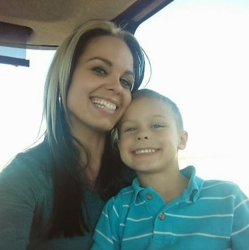 Jennifer Comer Photo 25