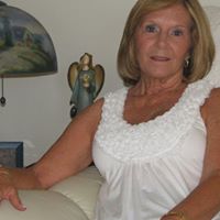 Evelyn Robertson Photo 28