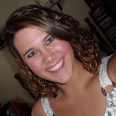 Elizabeth Russell Photo 34
