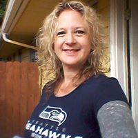 Kelly Hansen Photo 28