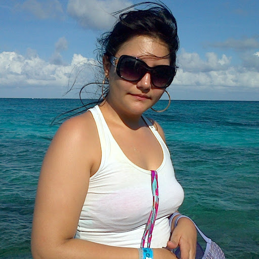 Marcela Arbelaez Photo 20