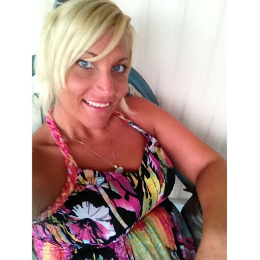 Shelley Williams Photo 11