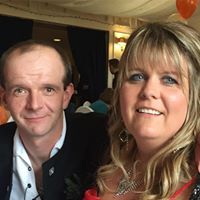 Karen Robertson Photo 46