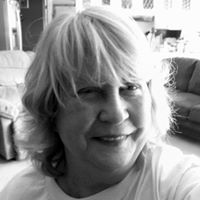 Loretta Sims Photo 14