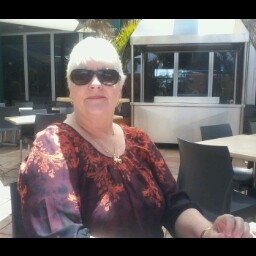 Denise Saunders Photo 5