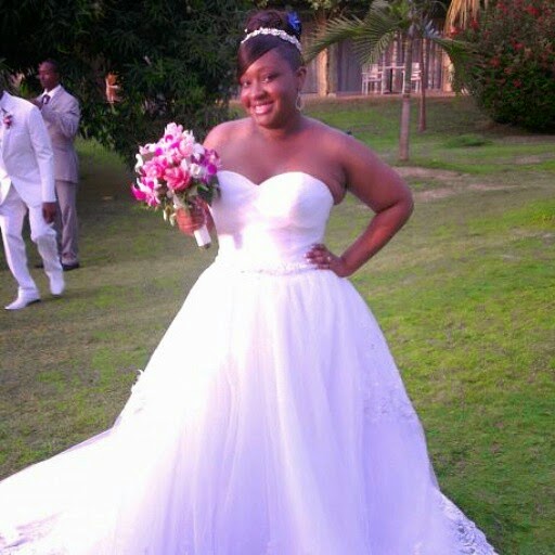 Jennifer Mayes Photo 31