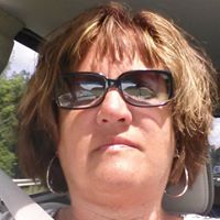 Michelle Bergeron Photo 11