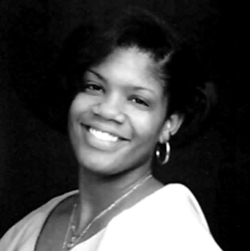 Angela Robinson Photo 40