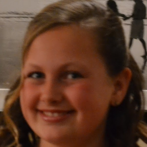 Emily Boyd Photo 30