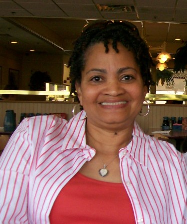 Pamela Edwards Photo 17