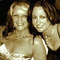 Alison Lyons Photo 13