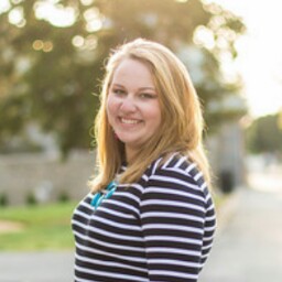 Caitlin Johnson Photo 34
