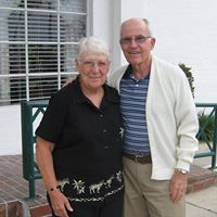 Lois Spencer Photo 19