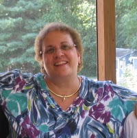 Carol Garrett Photo 37