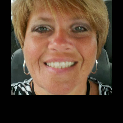 Cynthia Simmons Photo 29