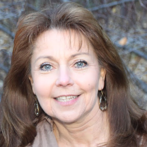 Leslie Anderson Photo 41