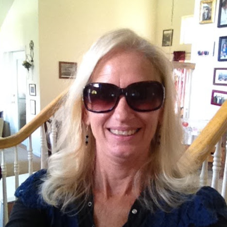 Julie Perry Photo 29