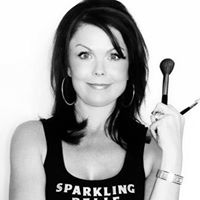Angela Skinner Photo 45
