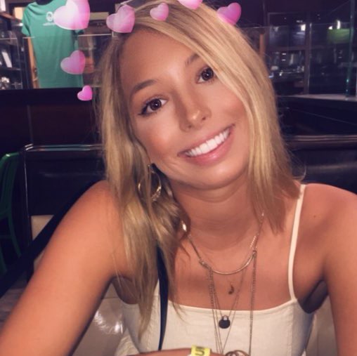 Leah Marshall Photo 22