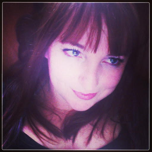 Laura Norton Photo 42