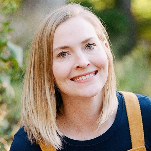 Megan Weeks Photo 26