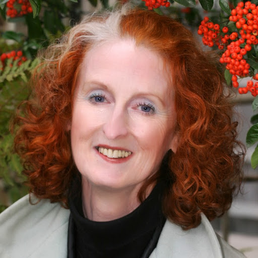 Diana Mckenzie Photo 20
