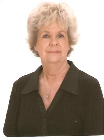 Alice Arnold Photo 18