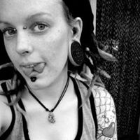 Julie Wertz Photo 4