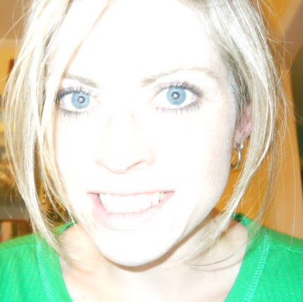 Kelly Maines Photo 26