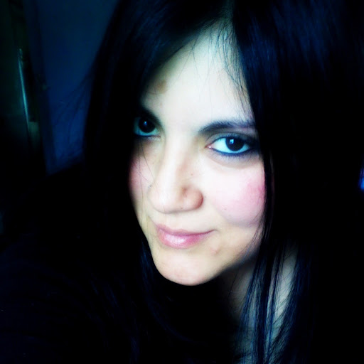 Jenny Medina Photo 13