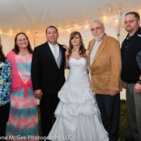 Holly Dickerson Photo 8