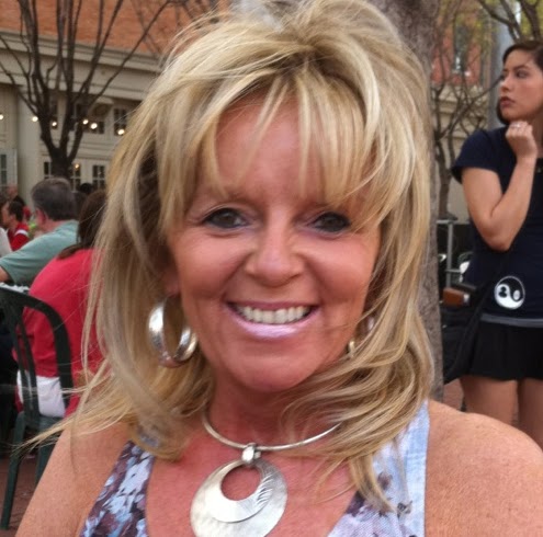 Shelly Ray Photo 1