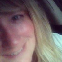 Laura Wagner Photo 8