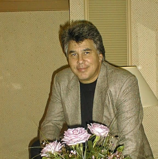 Robert Gould Photo 36