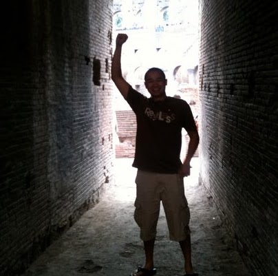 Ly Tran Photo 22