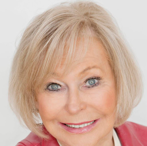 Helen Schmidt Photo 7