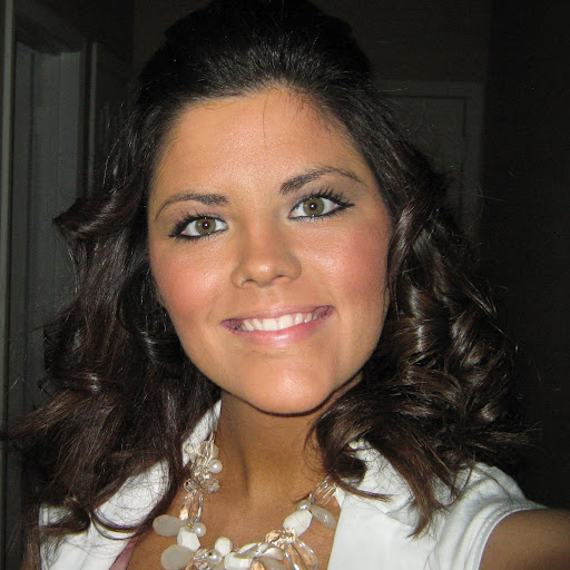 Sara Hicks Photo 19