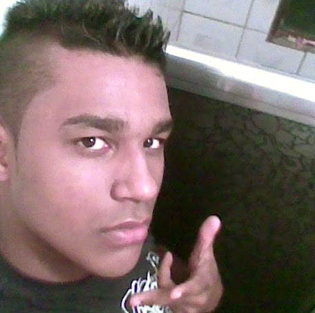 Erick Santos Photo 35