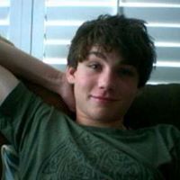 Alexander Burns Photo 20