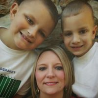Angie Robbins Photo 13