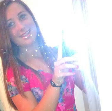 Allison Walker Photo 21