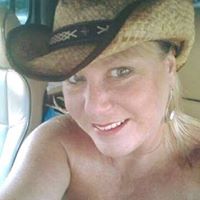 Jennifer Ellsworth Photo 26