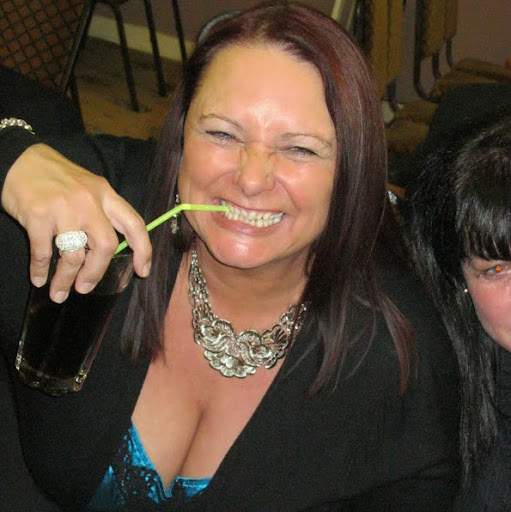 Elizabeth Scullion Photo 10