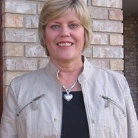 Linda Goolsby Photo 14