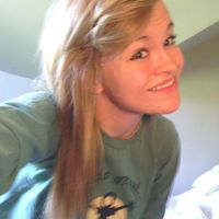 Nikki Hansen Photo 26