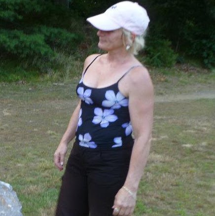 Pamela Holmes Photo 38